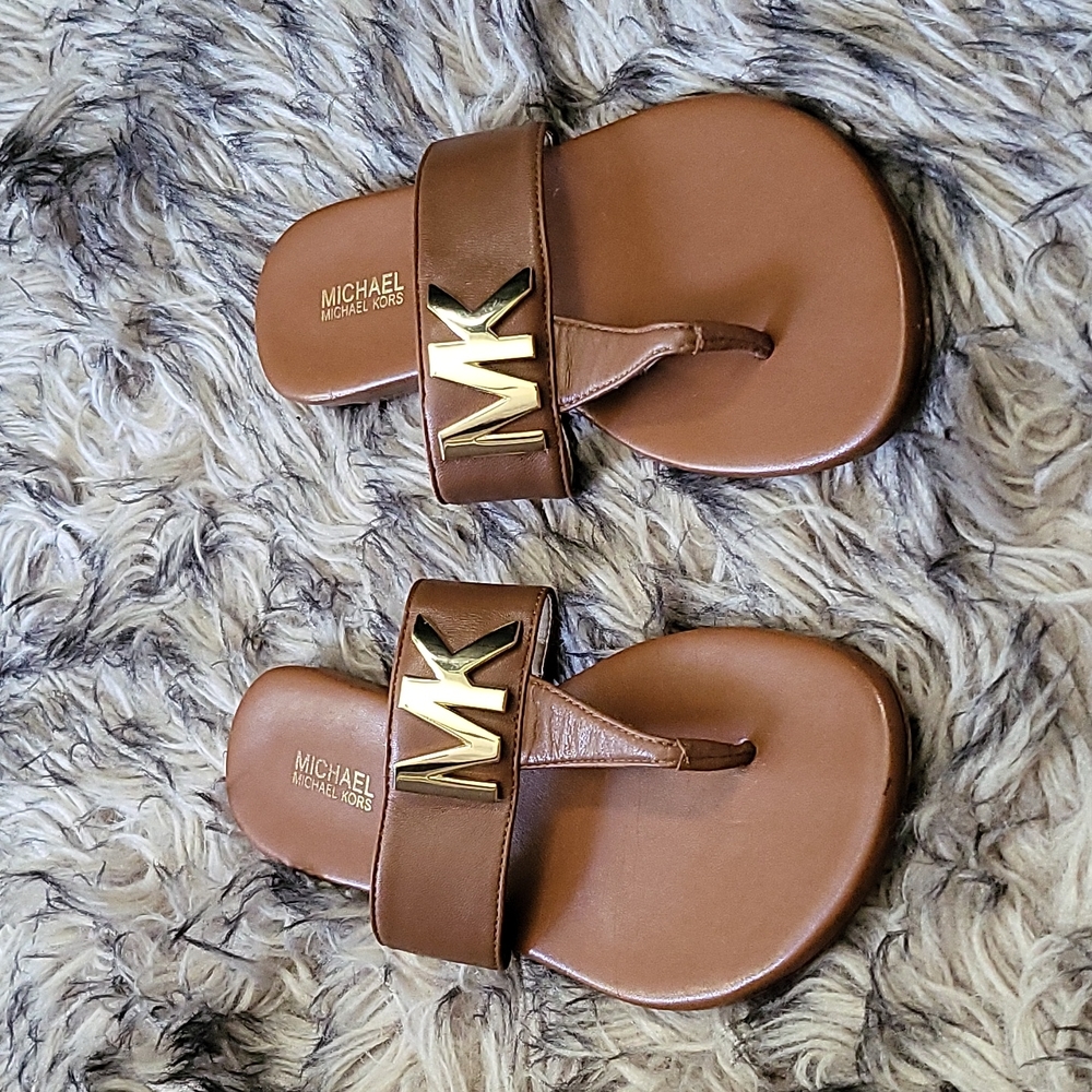 Sandals - Picture 2 of 3